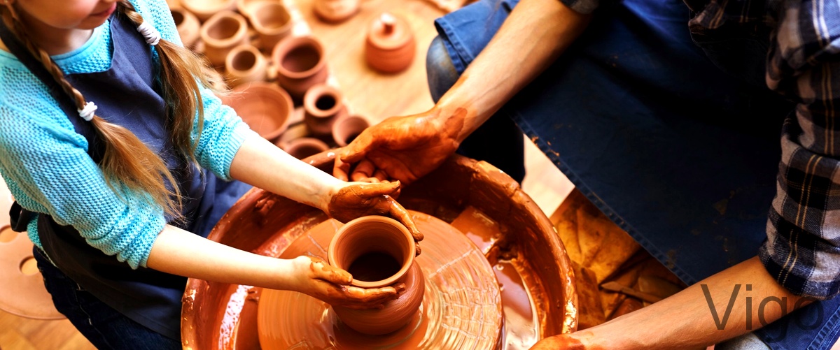 ¿Qué se estudia para aprender cerámica?